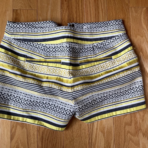 Loft Pattern Shorts - Picture 3 of 3